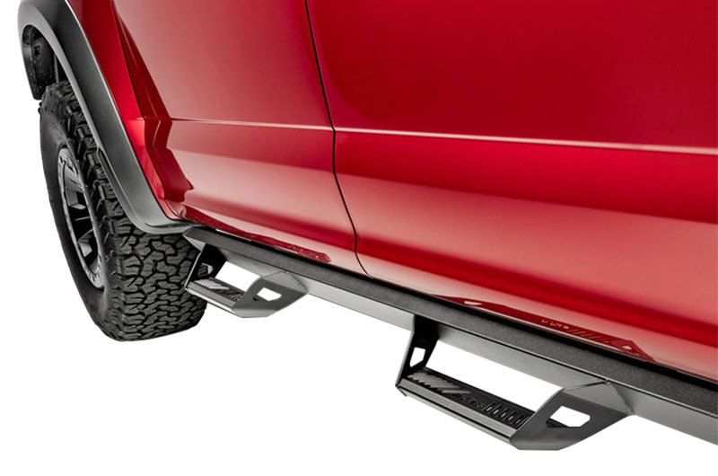 N-Fab® • PRC1980CC-TX • Predator Pro • Black Side Steps • Chevrolet Silverado / GMC Sierra 1500 19-22, 2500 20-22, 3500 Crew Cab 20-22